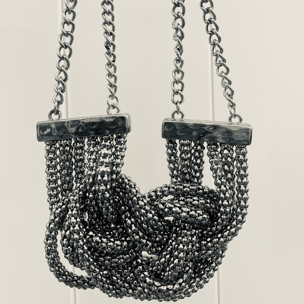 Glam Chunky Twisted Chain Necklace.